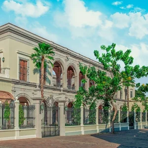Centro-Cultural-Juan-Beckmann-Gallardo-en-Tequila-Jalisco